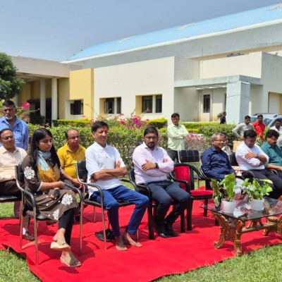 उन चीजों के उपयोग से बचे जिन्हें हम रीयूज ना कर सकें